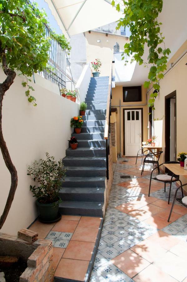 Apartamento 17 Flats And Roof Garden Atenas Exterior foto